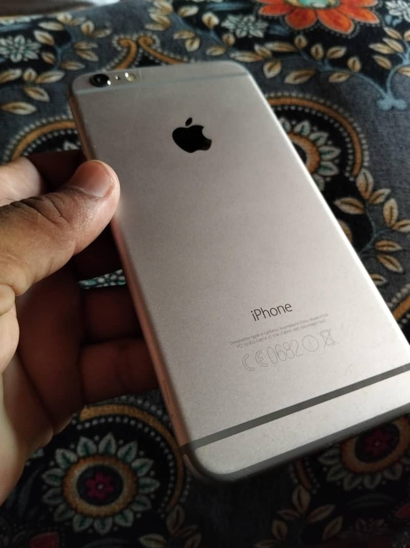 Apple iPhone 6 Plus 2