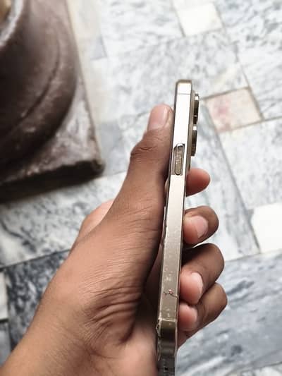Apple iPhone 14 Pro