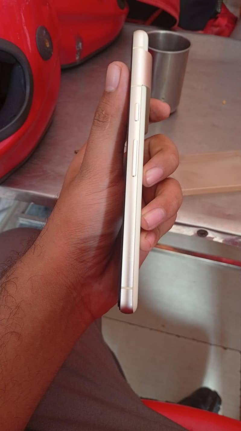 Google Pixel 7 6