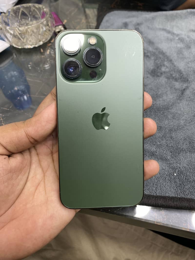 Apple iPhone 13 Pro 1