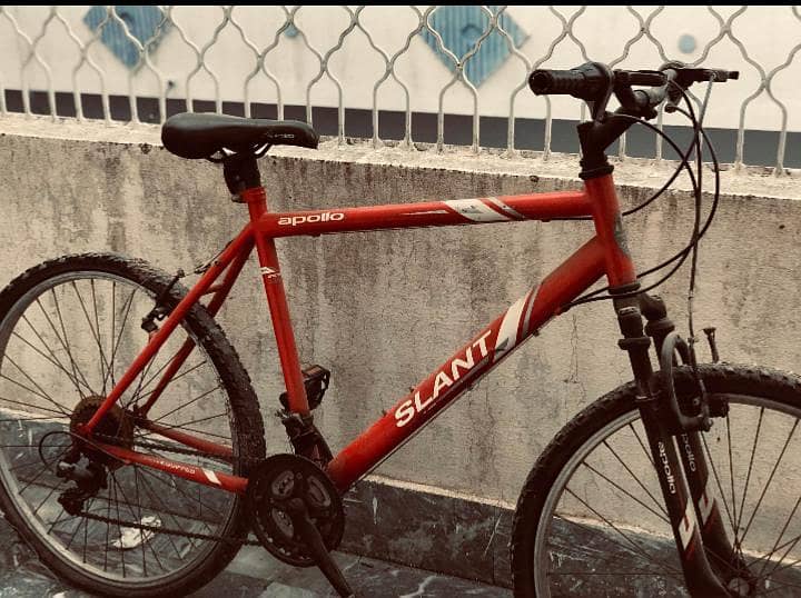Apollo slant 1
