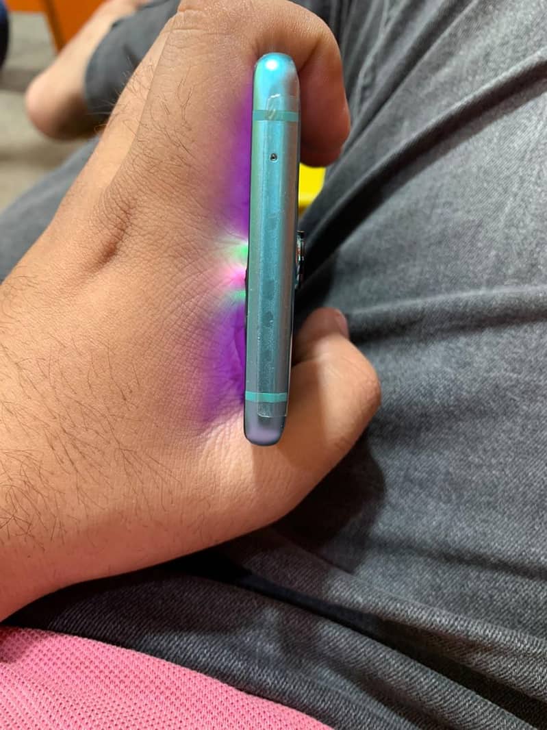 one plus 8pro 12/256 4