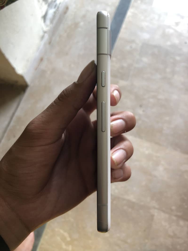 Google Pixel 7a 1