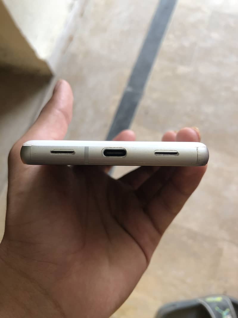 Google Pixel 7a 4