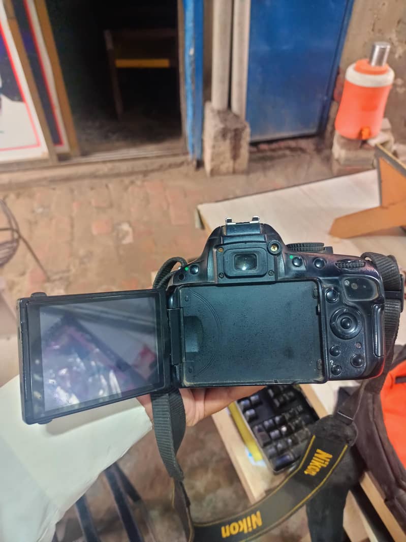 Nikon D5100 0