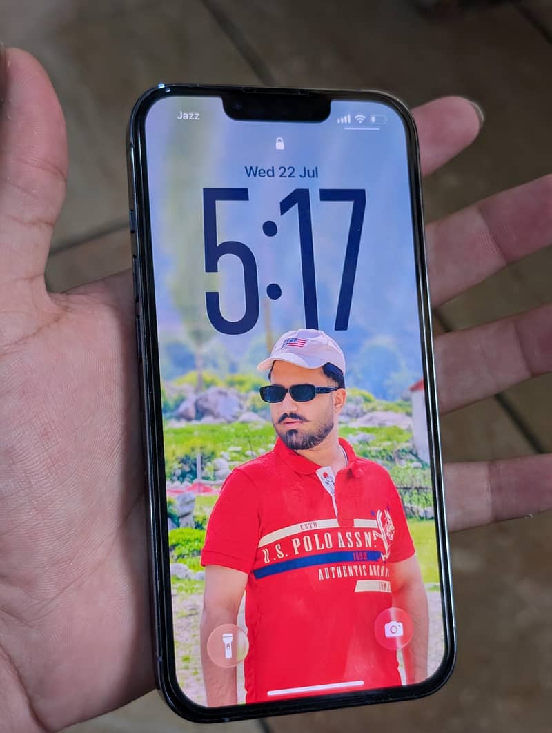 Apple iPhone 13 Pro 3