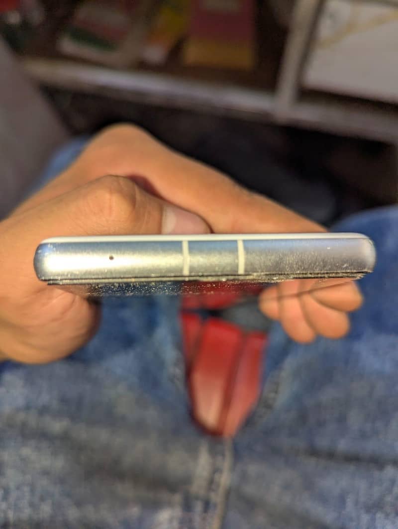 Google Pixel 7a 3