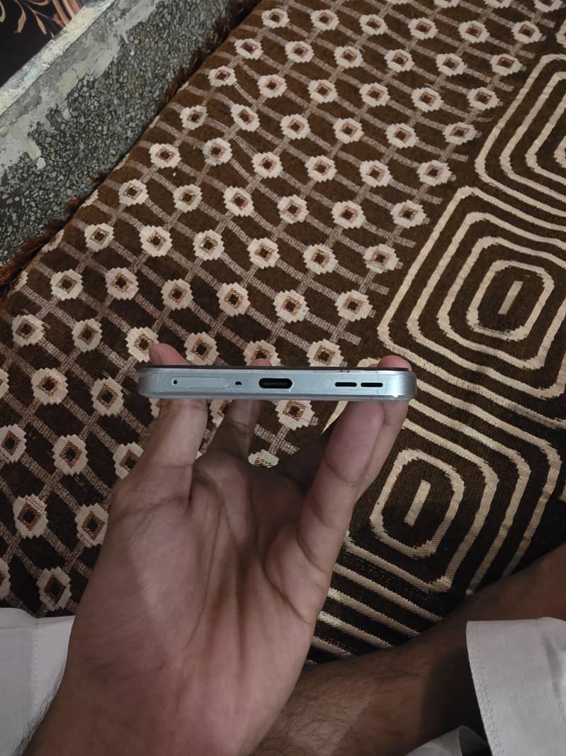 One Plus Ace 2 5G 5