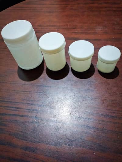 Plastic Jars (Dibbi) Available. . 2,4,8,16 Tola