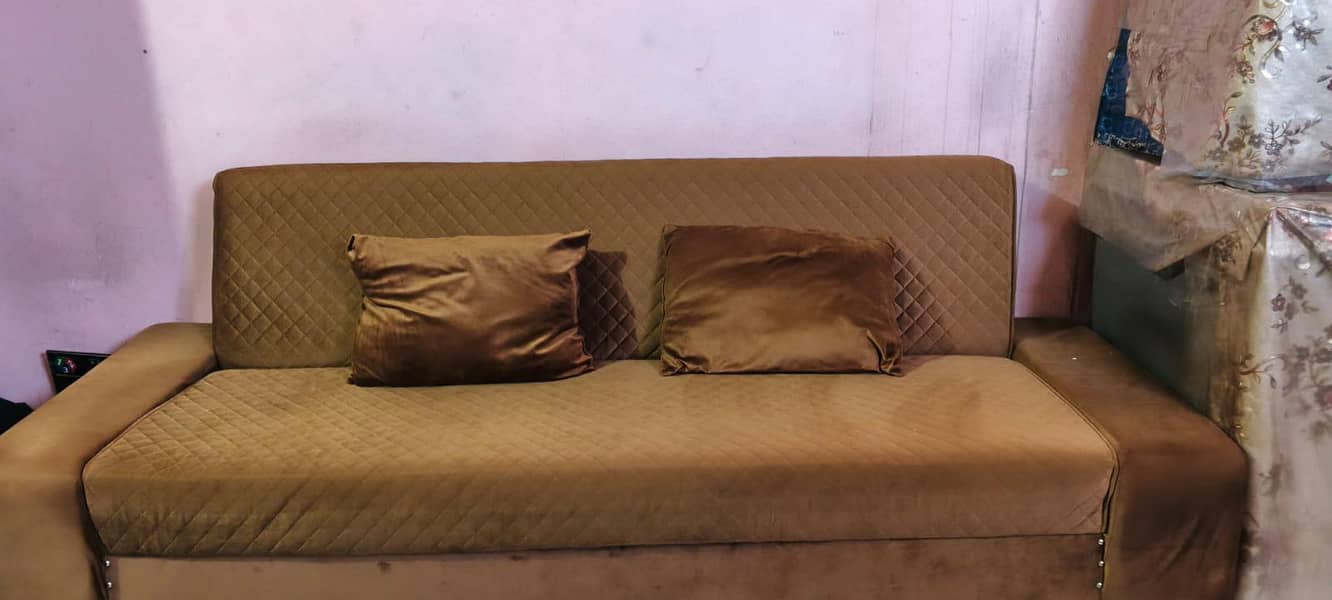vip sofa 1