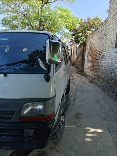 Toyota HiAce. 1990 model Kota 1997 nowshera kpk rigistered