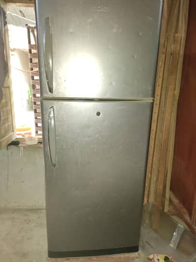 USED HAIER FRIDGE MIDUM SIZE
