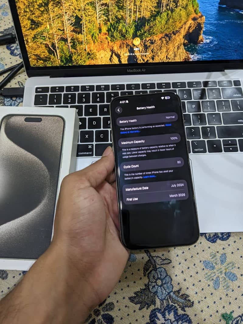 Apple iPhone 15 Pro Max 2