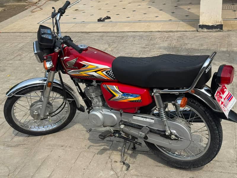 Honda CG 125 2025 model open letter double Saman 1
