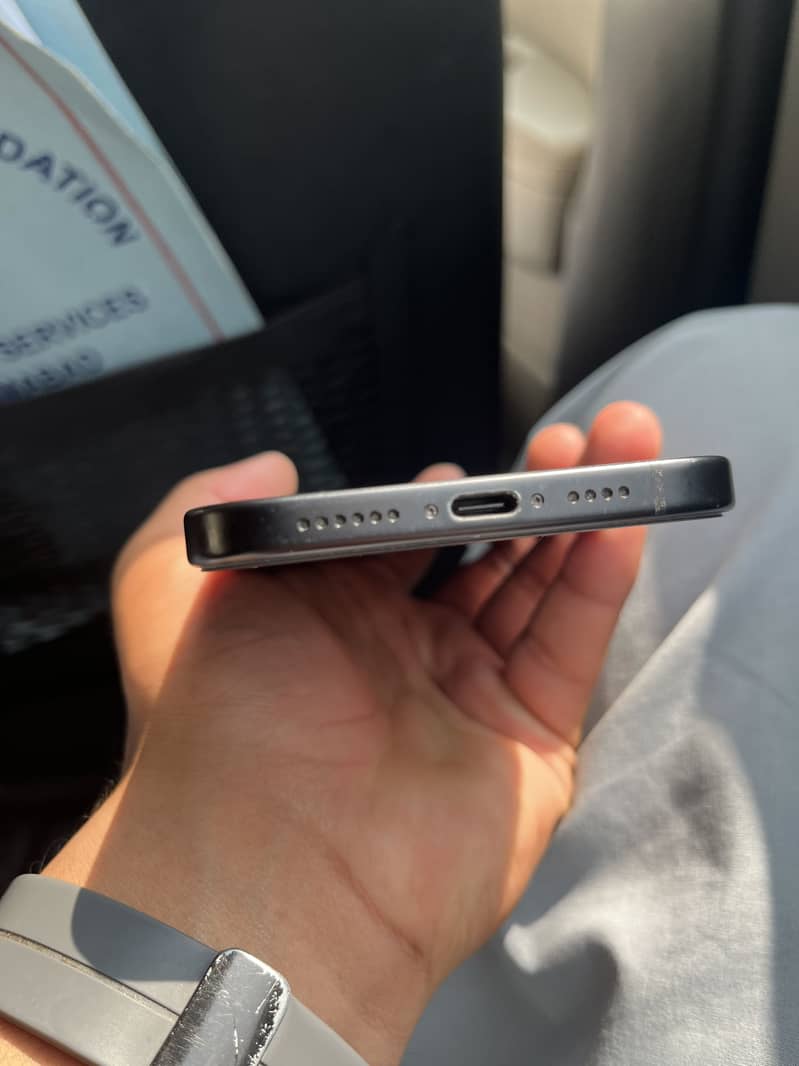 Apple iPhone 15 plus 1