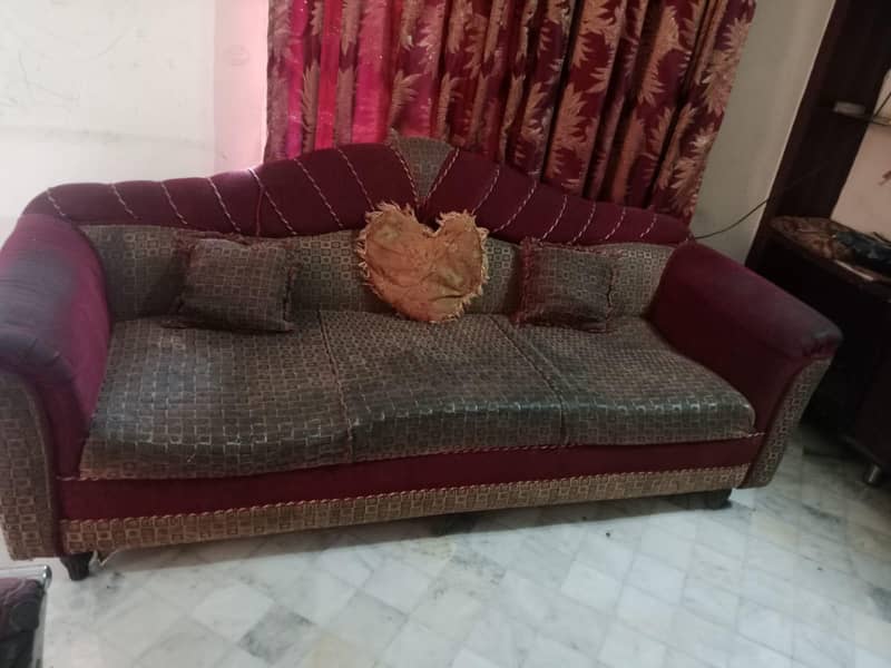 dewan sofa 0