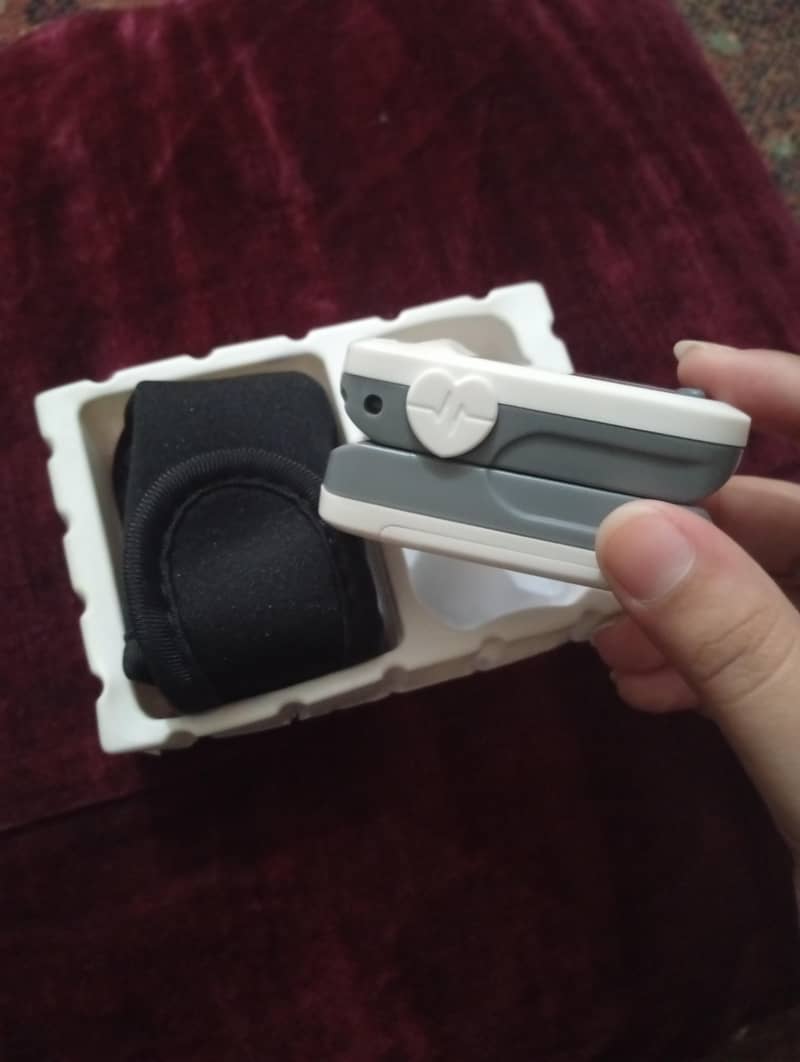 pulse oximeter 2
