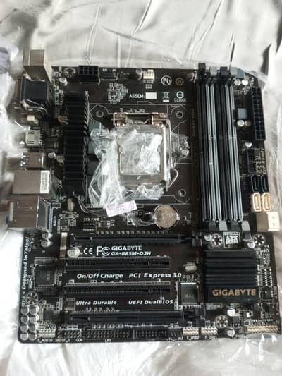 Gigabyte 4th Gen Motherboard, 4Ram slots, fresh condition