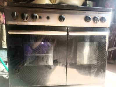 baking oven is available