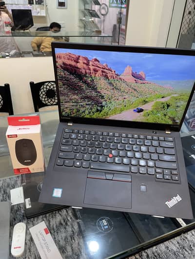 Lenovo E580 model X1 Carbon