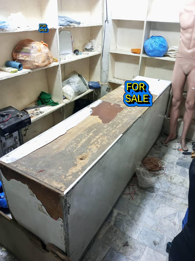Shop Table 0
