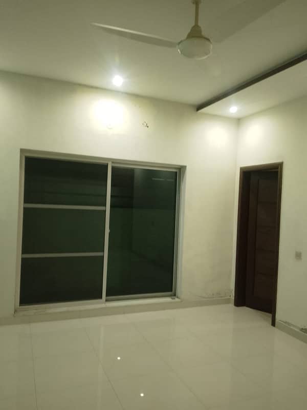 Upper Portion For Rent 7