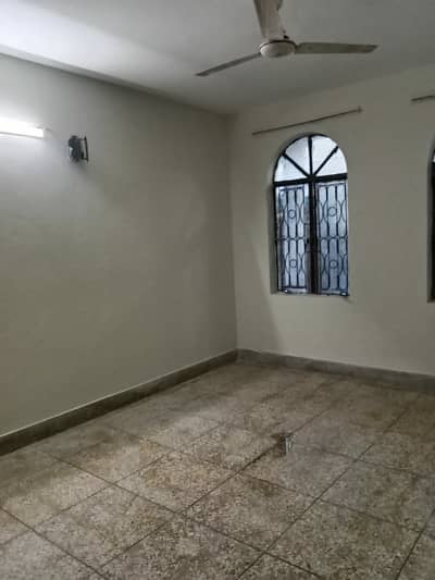 G10/1 35/70 CDA Transfer Ideal Location 5bedrooms investor Rate