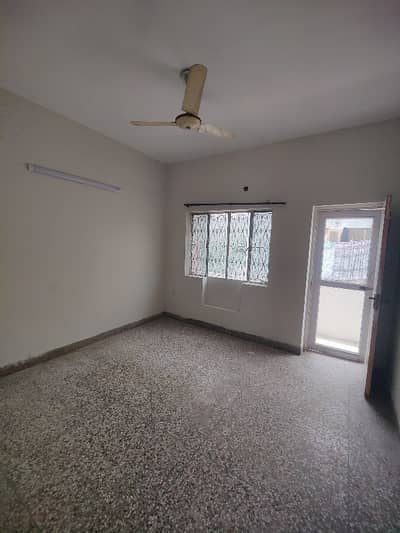 G-9/4 35/70 5bedrooms CDA Transfer Investor Rate