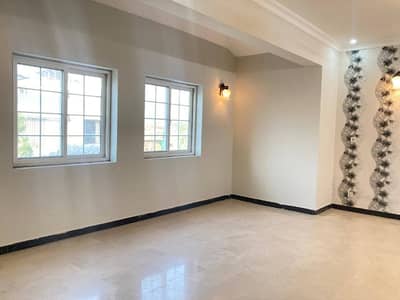 G10/2 Ground +Besment 6 Bed DD