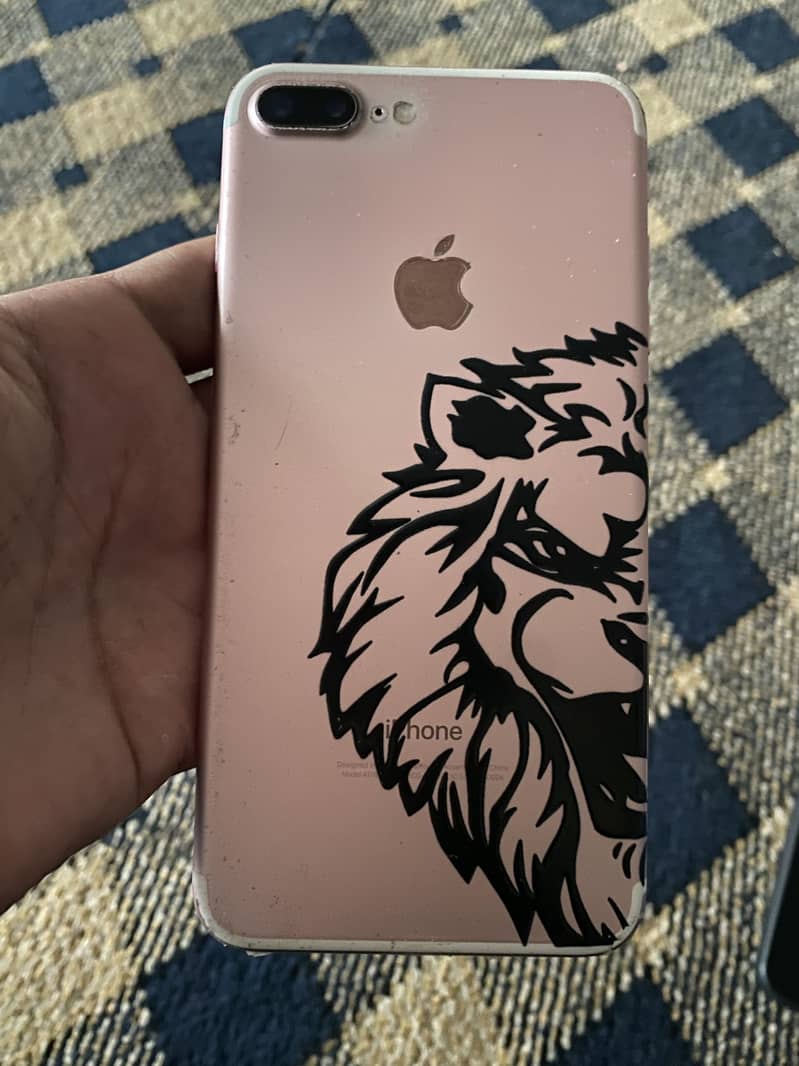 Apple iPhone 7 Plus 1
