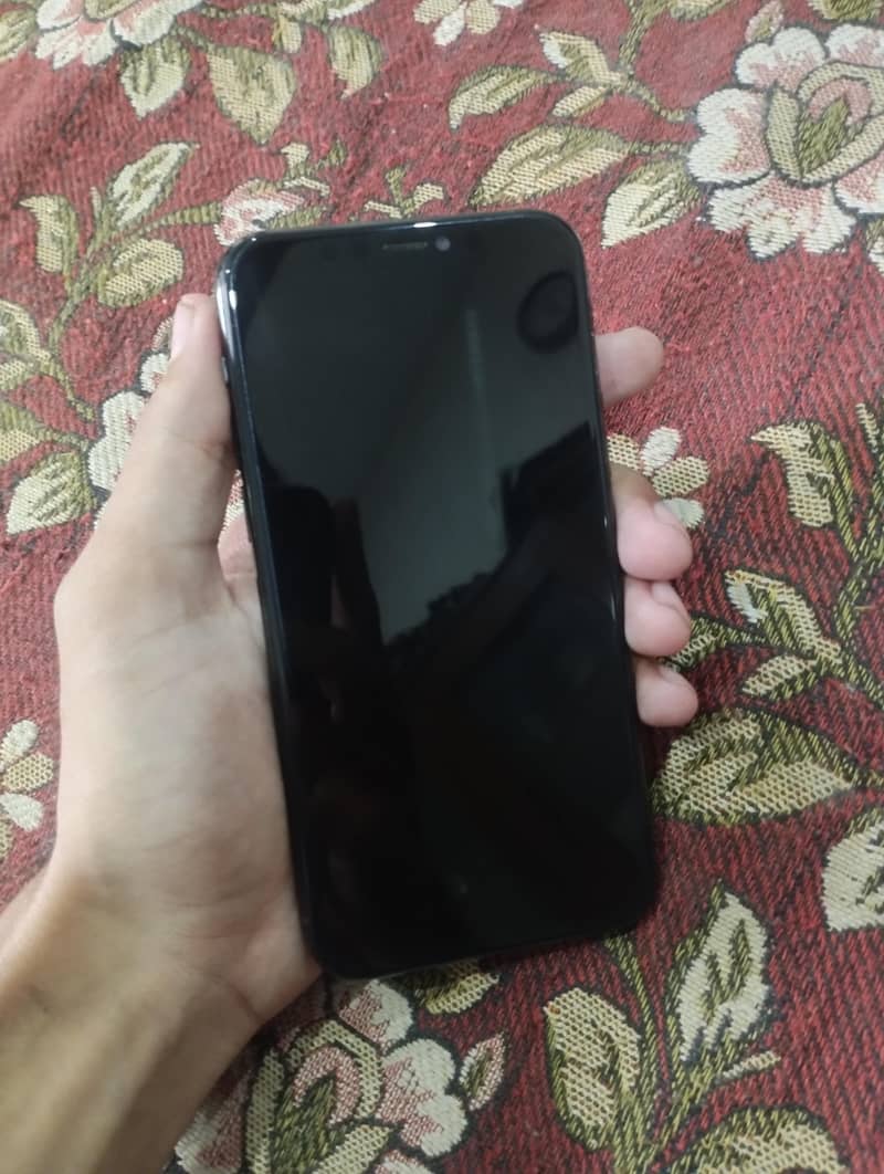 iPhone 11 Pro 0