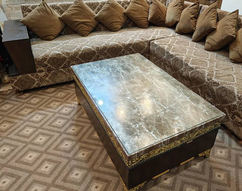 sofa L shape . 4/4 with table 2