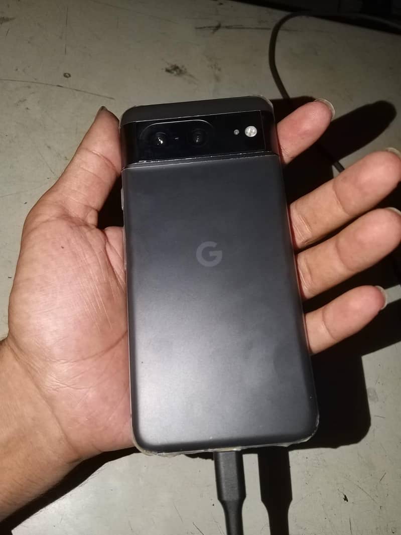 Google Pixel 8 1