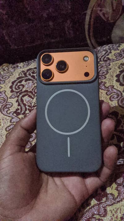 Apple iPhone XR convert 17 pro