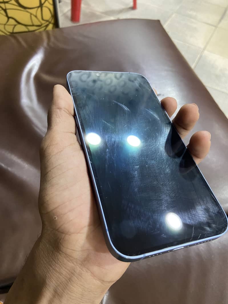 Apple iPhone 14 plus 3