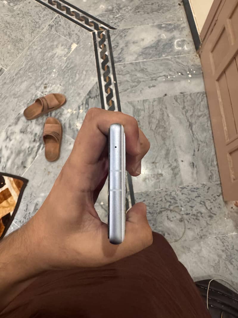 Google Pixel 7a 4
