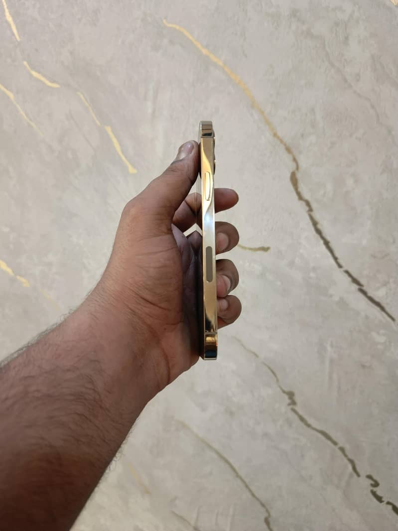 Apple iPhone 12 Pro 5