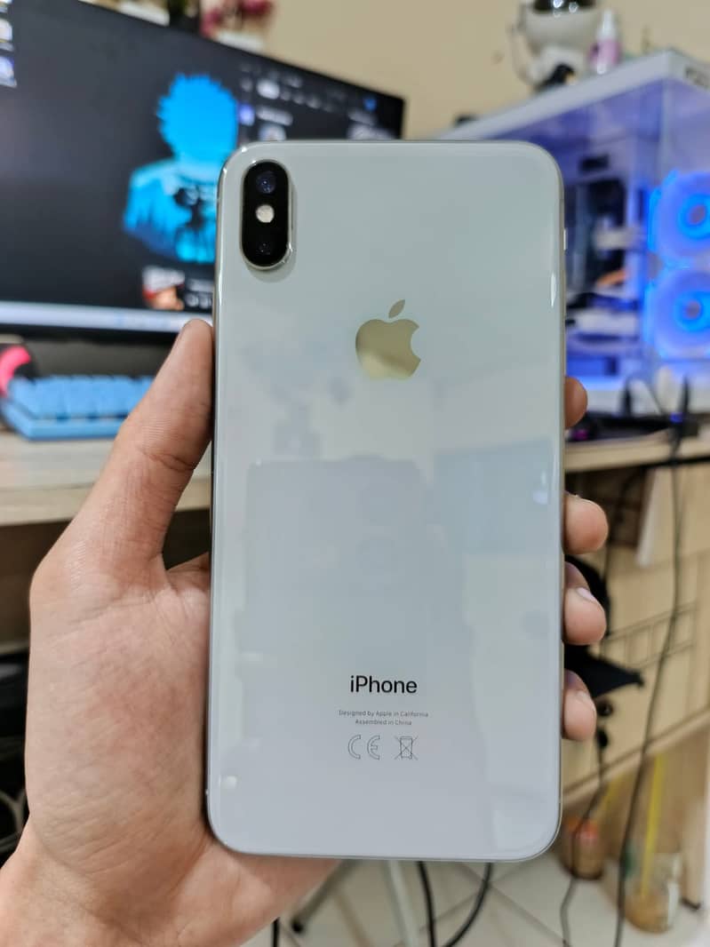 Apple iPhone XS Max 2