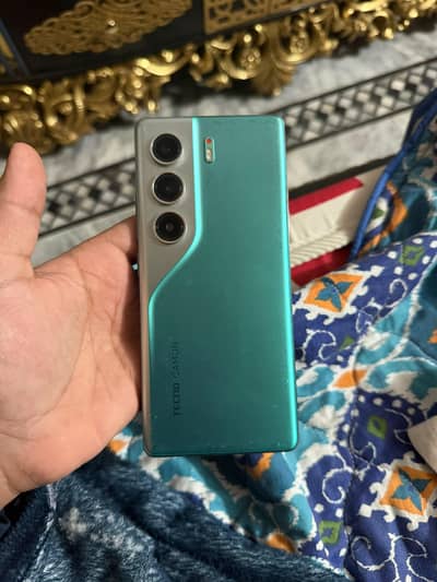 Tecno CAMON 40 Pro