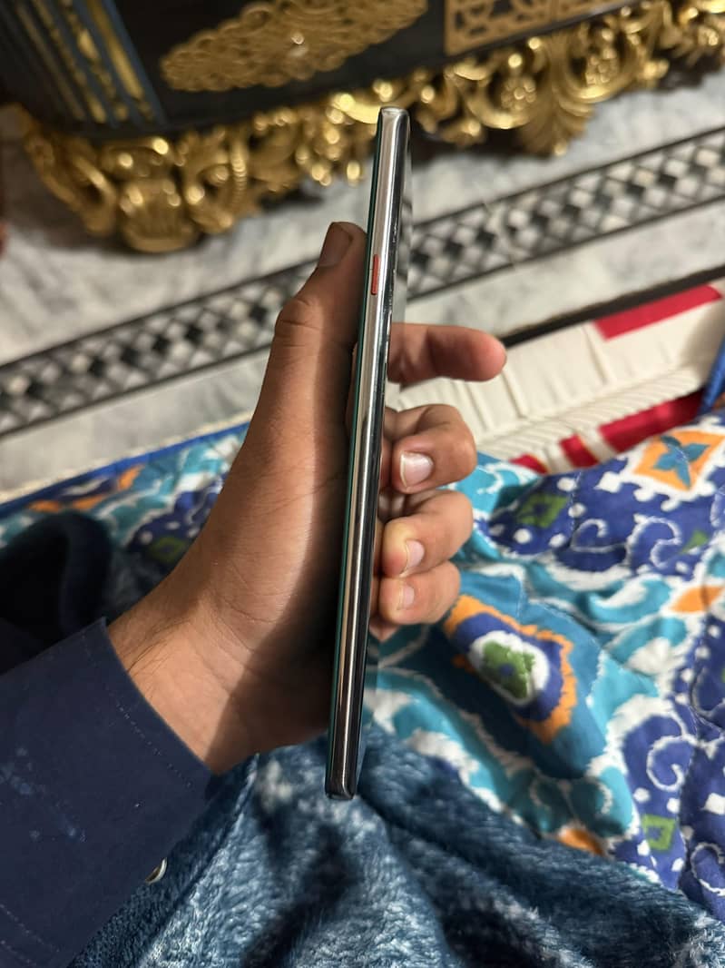 Tecno CAMON 40 Pro 3
