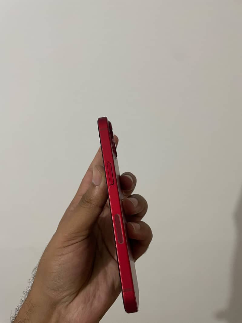 Apple iPhone 13 1