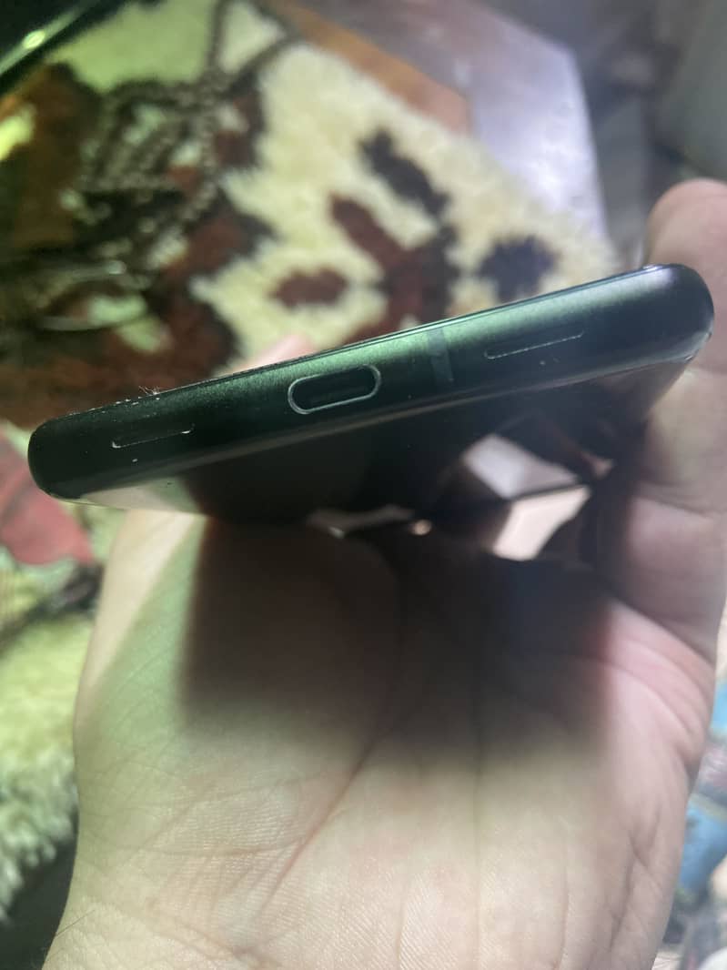 Google pixel 6A 3