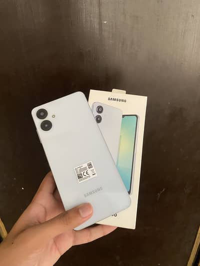 Samsung Mobile A06 4gb64gb Total Original