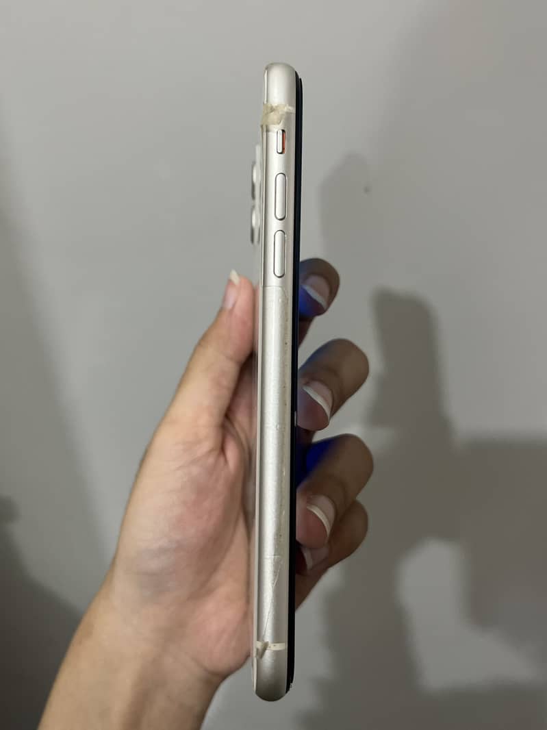 Apple iPhone 11 6