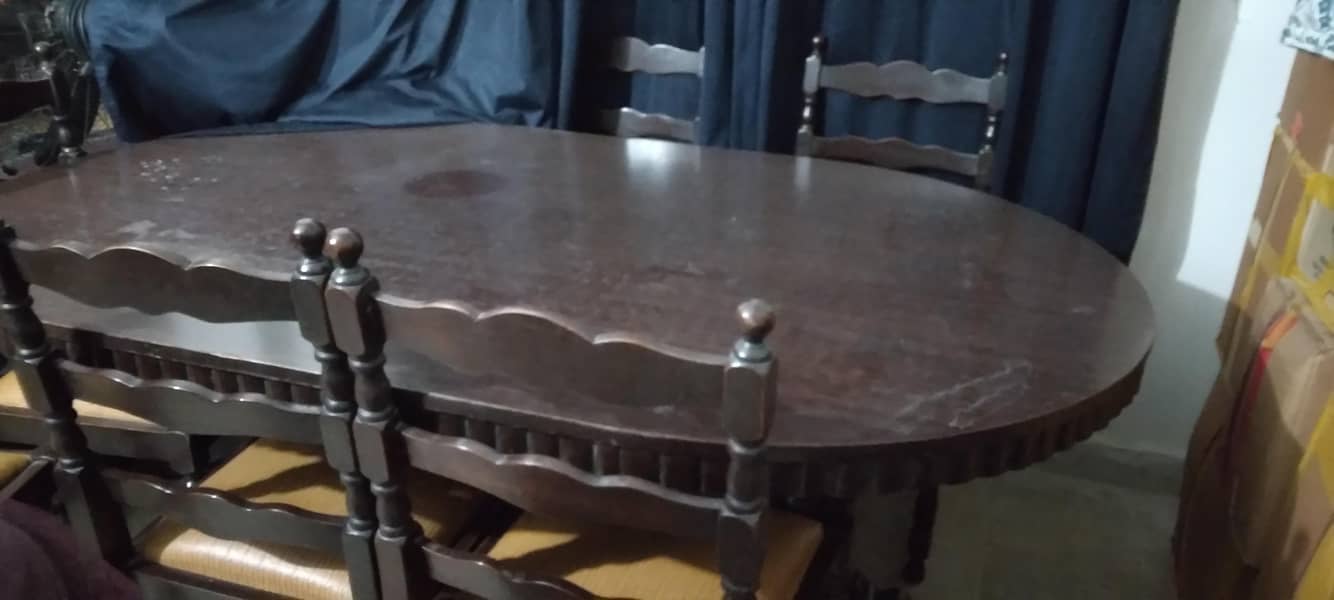 Dinning Table 0
