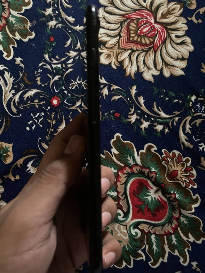 Apple iPhone 7 Plus 4