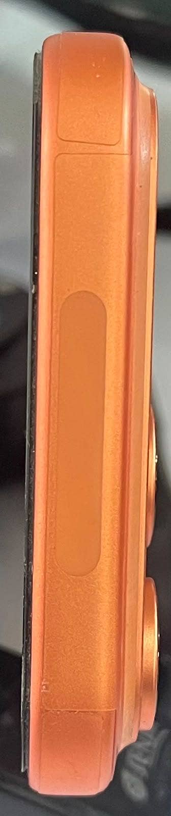 Apple iPhone 17 Pro Max 4