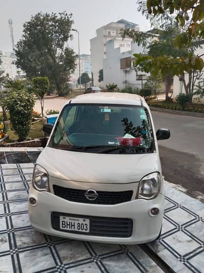 Nissan Moco 2013