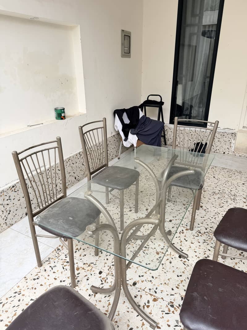Dining table 4