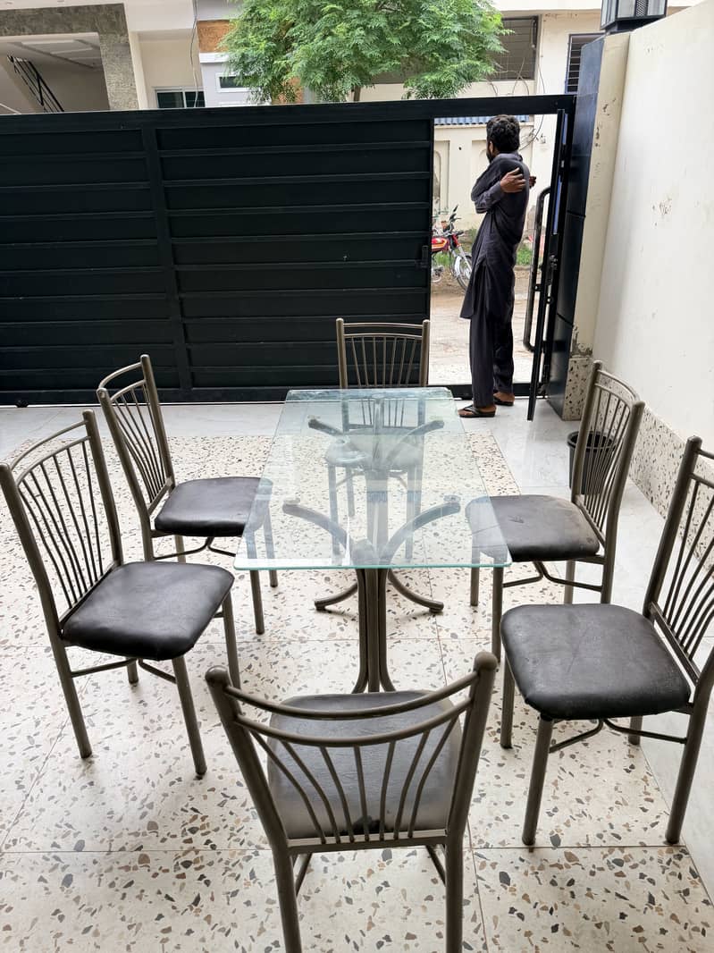 Dining table 5